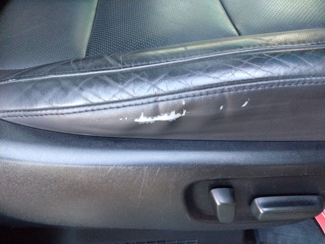 皮革シート等(ヒビ､割れ､擦れ､破れ､染料染､皺､染料シミ等)のリペア施工例 No.6(ページ新設、随時更新中！)